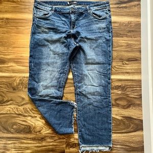 EUC Kut Denim Reese Mid Rise Ankle Raw Hem, 18